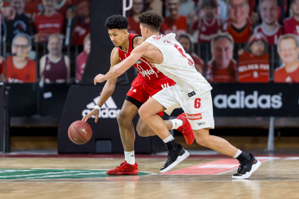 篮球的孩子 篮球的孩子